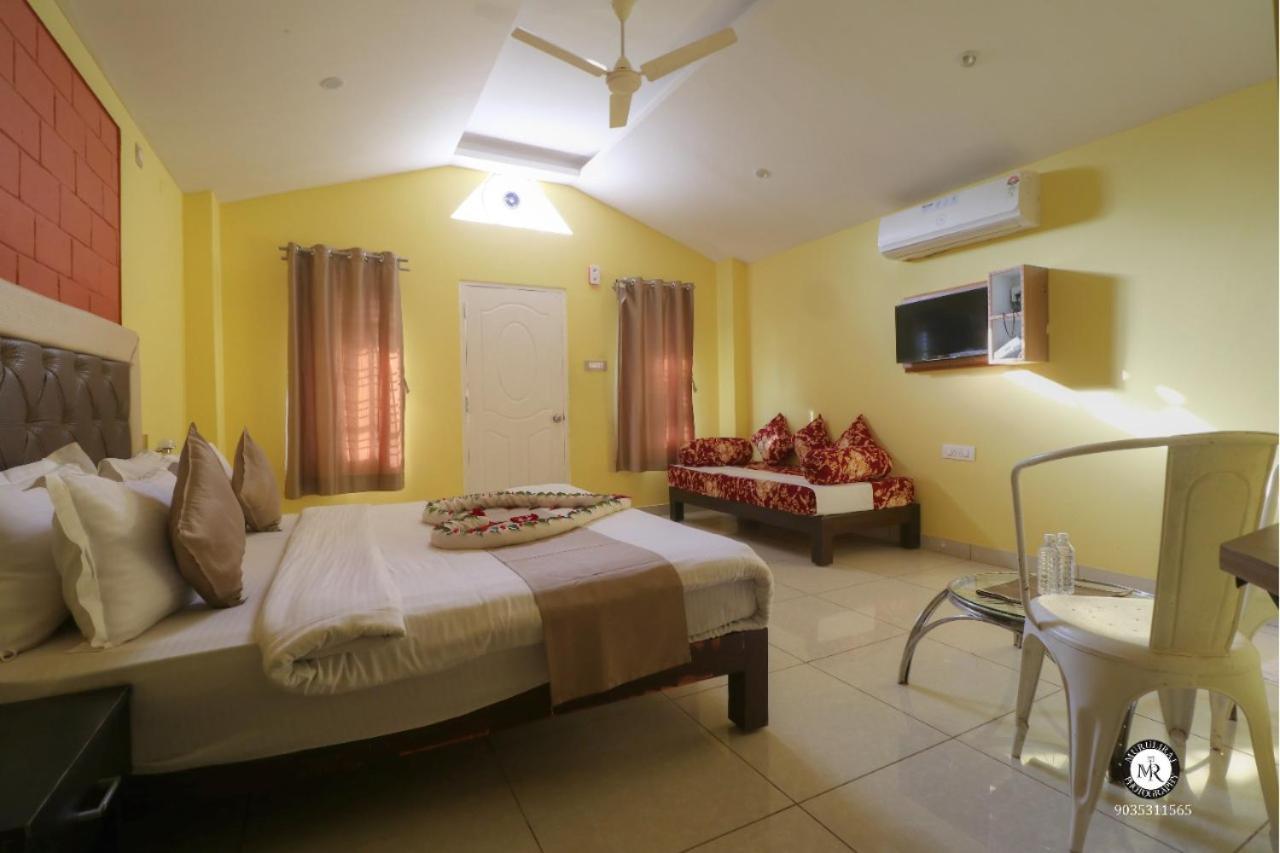 Plumeria Resort Kushālnagar Esterno foto