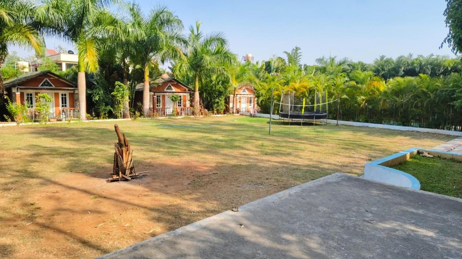 Plumeria Resort Kushālnagar Esterno foto